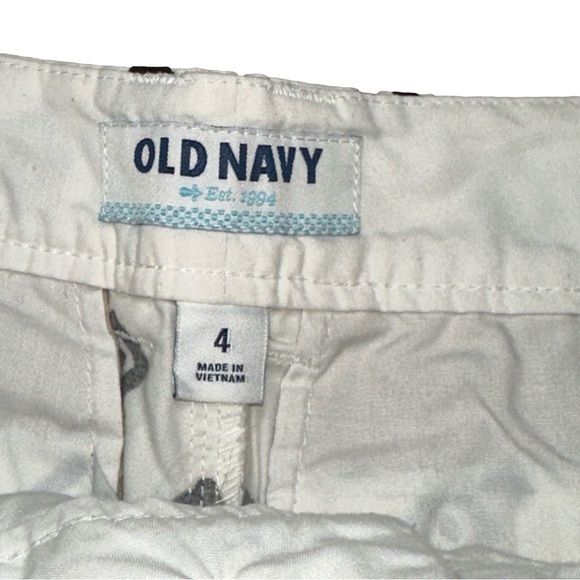 Old Navy Black & White Ikat Shorts size 4✨ - Picture 4 of 9